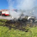 ФОТО: Автомобиль загорелся прямо во время движения