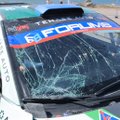 DELFI VIDEO | Masina üle katuse keeranud Jeets: klaasist pildus kilde silma ja sõitsime prillidega