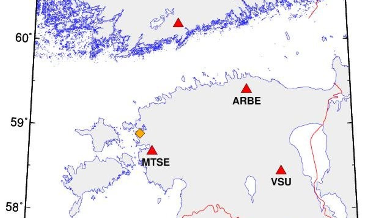 Haapsalu maavärin (oranž kaldruut) ja kõige lähemad seismojaamad (punased kolmnurgad.)