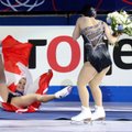 ВИДЕО: Чемпионка мира упала на церемонии награждения
