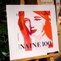 FOTOD JA VIDEO | Ajakiri Eesti Naine esitles juubelinumbrit ja tähistas 100. aasta täitumist erilise postmargiga 