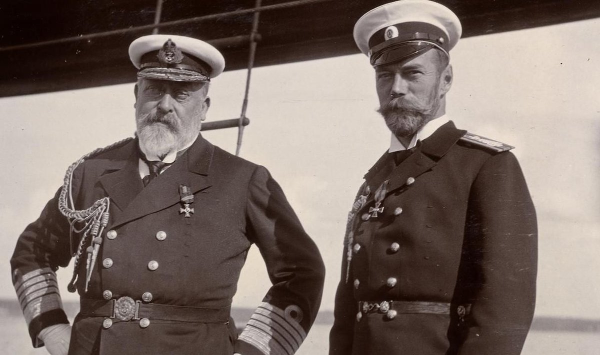 1908: Briti kuningas Edward VII (vasakul) ja Venemaa keiser Nikolai II Tallinna reidil juunis.