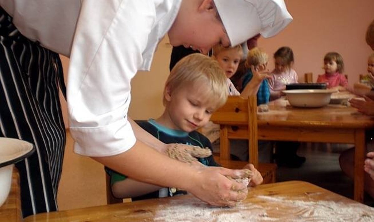 Iga laps sai vormida just sellise leivakese, nagu talle meeldis