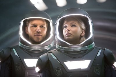Chris Pratt ja Jennifer Lawrence (Foto: Forum Cinemas AS)