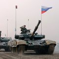 МИД Украины: на восточных границах страны замечено скопление российской военной техники