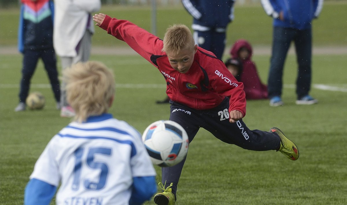 Laste jalgpalli võistlus Narvas