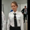 VIDEO | "Vahel tahaksin, et oleksid taas kolmekümnendad..." Vaata, kuidas käitus Vene politsei jalgpalli MM-i finaali ajal väljakule jooksnud Pussy Rioti liikmetega