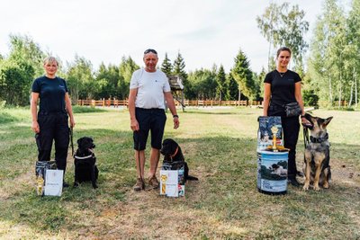 Meisternina võistlused