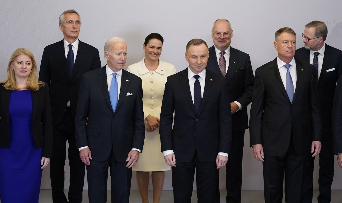 NATO idatiiva riigipead koos Joe Bideniga