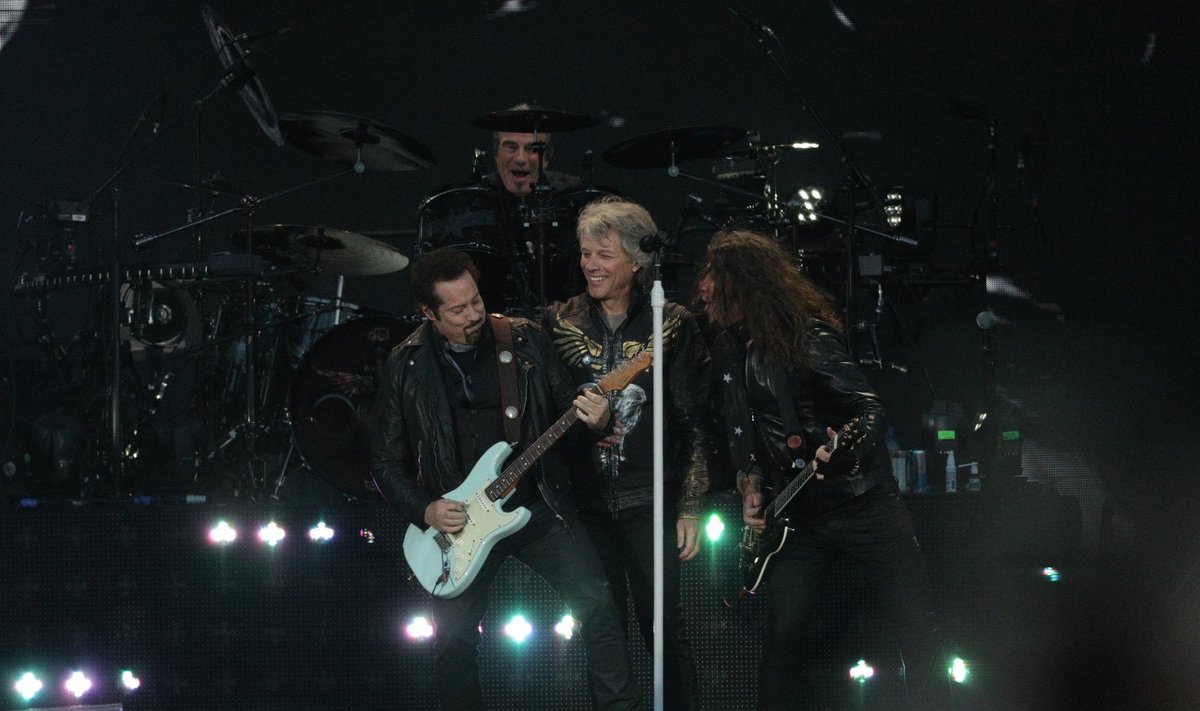 Bon Jovi on laval
