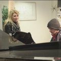 Ott mängis Birgitile saateks ülikallil Steinway klaveril