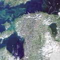 Sinivetikad on jõudnud Lääne-Eesti randadesse. Soe ilm soodustab nende levikut Põhja-Eesti rannikule