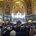 DELFI FOTOD | Moskva eliit ja vanad toetajad kogunesid ekslinnapea Lužkovi matustele