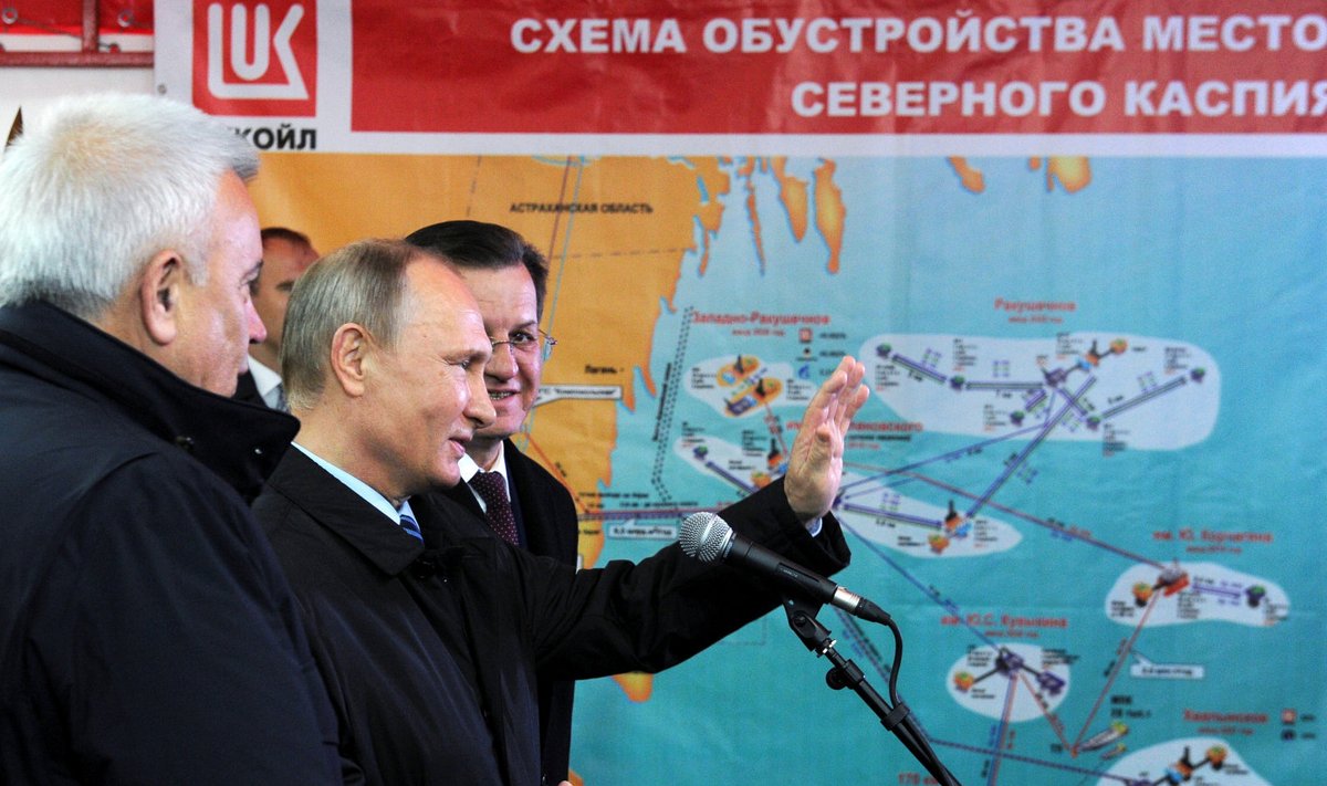 Venemaa president Vladimir Putin ja Lukoili juht Vagit Alekperov avasid Astrakhanis Filanovsky naftaväljal tootmise 31. oktoobril