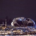 DELFI FOTOD: Tartu lähistel hukkus politseibussi ja sõiduauto kokkupõrkes kolm noort inimest