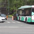 ВИДЕО | Водители в замешательстве: смотрите, сколько машин в течение 30 минут повернули в центре Таллинна на встречную полосу!