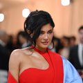 Kylie Jenneri ettevõtte vastu esitati hagi: modell kurdab, et tõsielustaar ei makstud talle töötasu 