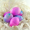 IDEE | Nii ilusate munade värvimiseks läheb vaja ainult kaht vahendit, mis sul kodus nagunii juba olemas on