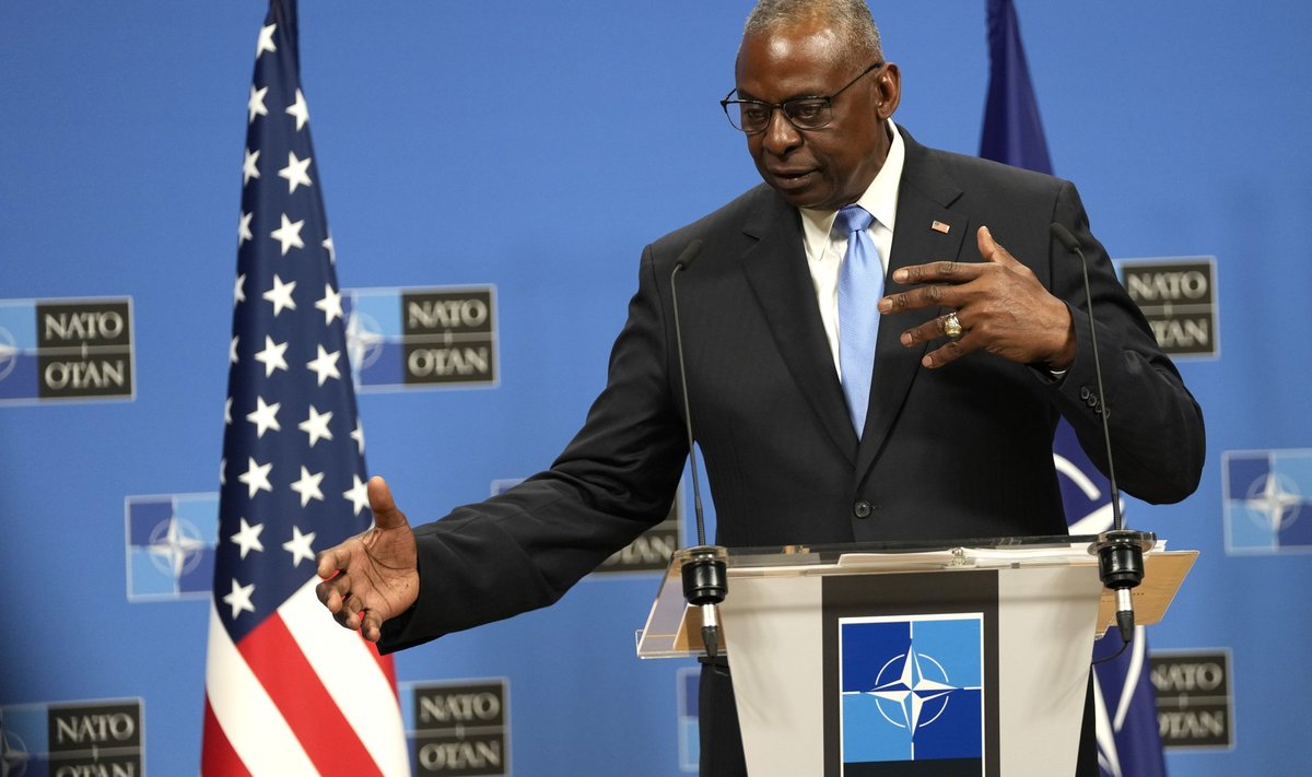 HELISTAB MOSKVASSE: USA kaitseminister Lloyd J. Austin juuni keskel NATO kaitseministrite kohtumisel