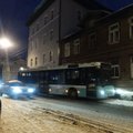 ФОТО: На улице Техника городской автобус врезался в стену дома