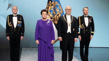 ФОТО | Президентская чета выбрала для Дня независимости официальные наряды, которые планирует использовать и в дальнейшем