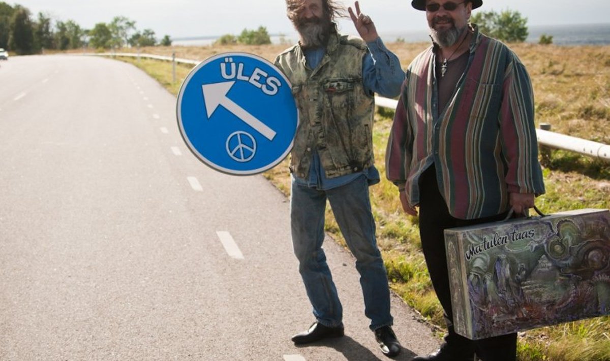 Elupõline hipi Aleksander Dormidontov ja kirjanik Vladimir Wiedemann. Foto: Terje Toomistu