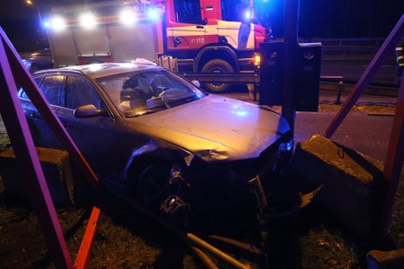Joobe kahtlusega juhi avarii Tallinnas Paldiski maanteel