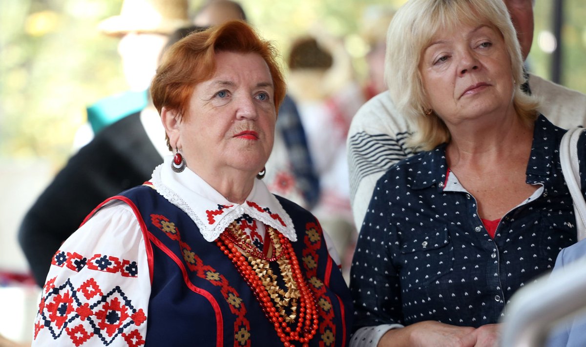 Зинаида Клыга (слева) на фестивале «Культурный котел» 2018