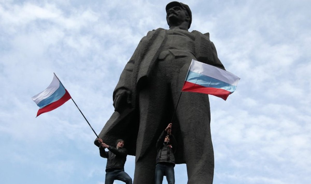 Venekeelne Donetsk koondub Lenini ümber.