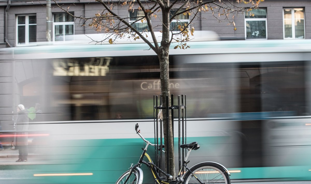 Tramm, buss, jalgratas