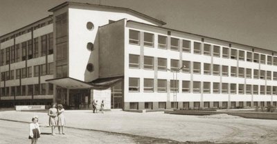 Tallinna 46. keskkool, tänane Pelgulinna gümnaasium vahetult pärast avamist 1961. aastal.