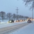 ВИДЕО | Снегопад в Нарве спровоцировал пробки на дорогах