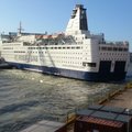 FOTO: Helsingi sadamas sõitis St. Peter Line`i laev manööverdades vastu kaid