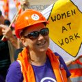 ГАЛЕРЕЯ: В Швейцарии десятки тысяч женщин не вышли на работу, протестуя против неравенства