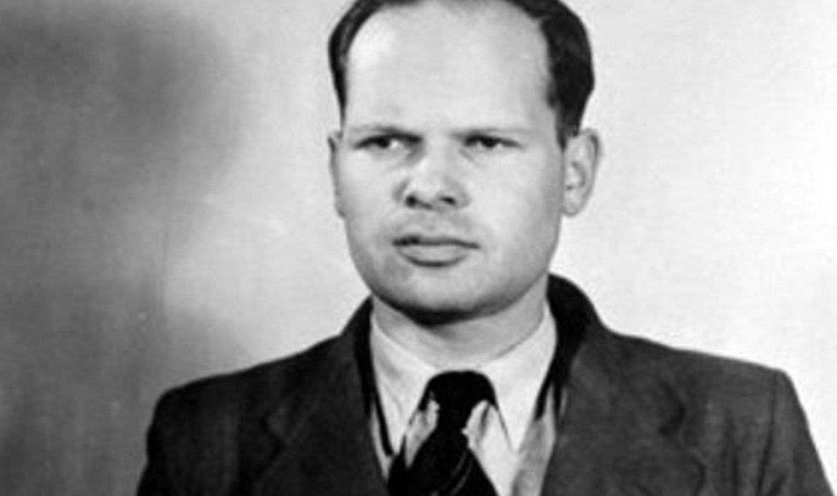 Martin Sandberger Nürnbergi tribunali all. 1947. a. mõisteti ta surma, kuid neli aastat hiljem asendati see eluaegse vanglakaristusega. 1958. a lasti ta vanglast välja.