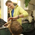 PUBLIKU VIDEO: Ohoo, poleks uskunud! Staarisaate juuksur Karel Oja paljastab, kes noortest tuliseimalt soengumuutuste vastu võitleb!