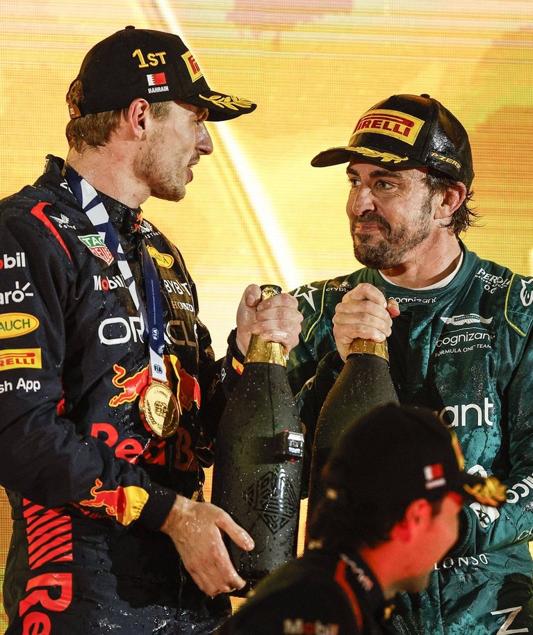 Max Verstappen ja Fernando Alonso olid lõppenud vormelihooaja suurimad tähed.
