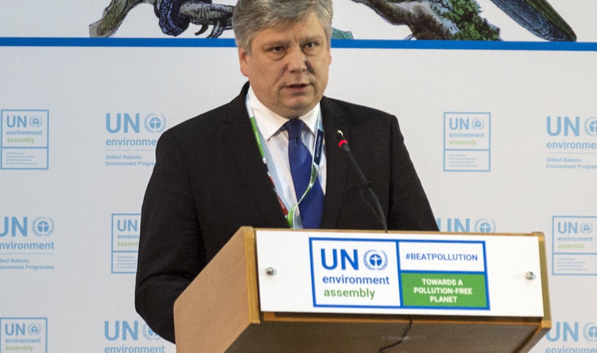 Kiisler käis isiklikult Nairobis ÜRO keskkonnaassamblee presidendi ametikohta vastu võtmas.