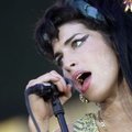 FOTOD: Amy Winehouse klopsiti kokku