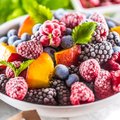 Suviste puuviljade ja marjade sügavkülmutamisel on lisaks suhkrule veel üks hea abimees, mis säilivusaega oluliselt pikendab