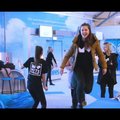 VIDEO: MyHits pani koos kelmikate tantsutüdrukutega Tallinna Lennujaama rõõmust rõkkama