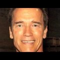 Kuldaväärt tüngakõned: Meenuta ja naera! Näljane Arnold Schwarzenegger kiusab eestlastest klienditeenindajaid