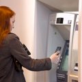 Uudne teenus: võta pangaautomaadist sularaha kaardi asemel telefoniäpi abil
