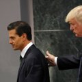 Trump kohtus Mehhiko presidendiga ja lubas karmile migratsioonipoliitikale truuks jääda