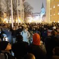 В центре Риги прошла несанкционированная акция протеста: десятки задержанных, пострадал полицейский