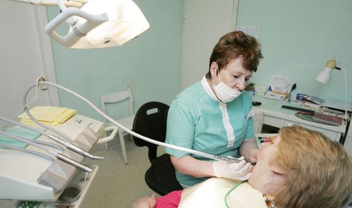 2009. aastal täiskasvanud enam hambaravihüvitist ei saa.
