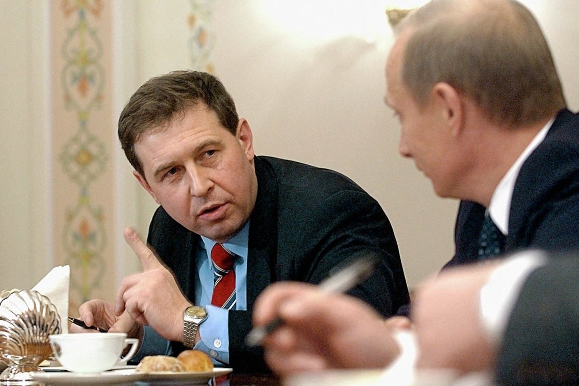 Павел Илларионов
