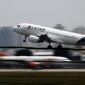 Uus-Meremaale teel olnud lennukit tabas „tehniline probleem“, mistõttu paisati reisijad vastu lage. 50 inimest sai arstiabi
