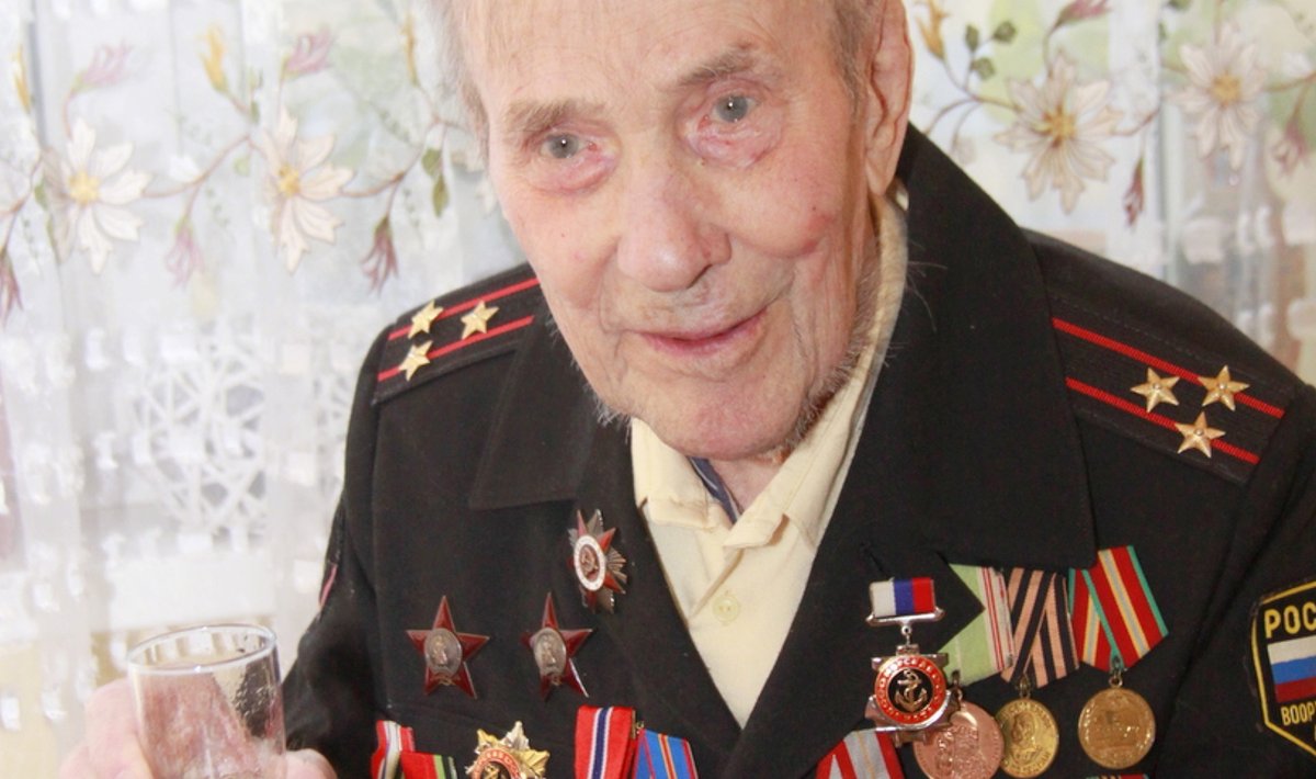 Kohtla-Järve elanik Aleksandr Razguljaev sai 103 aastaseks