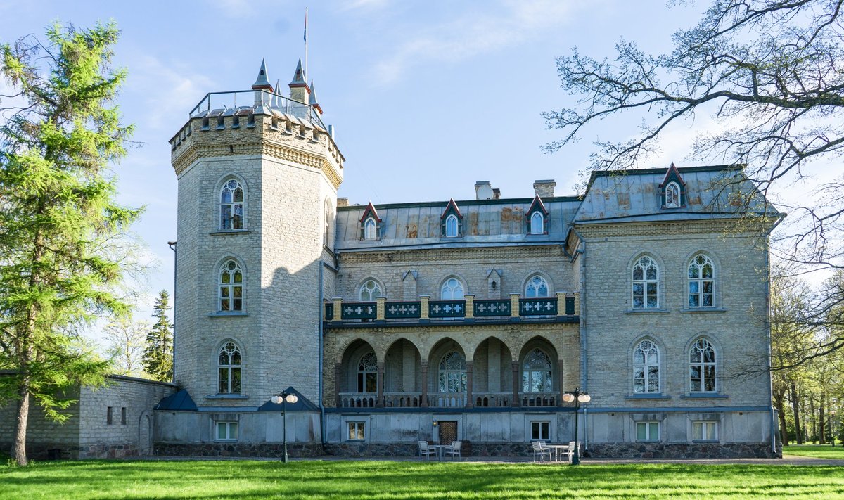 Laitse,/,Estonia,-,May,12,2018:,Romantic,Laitse,Manor